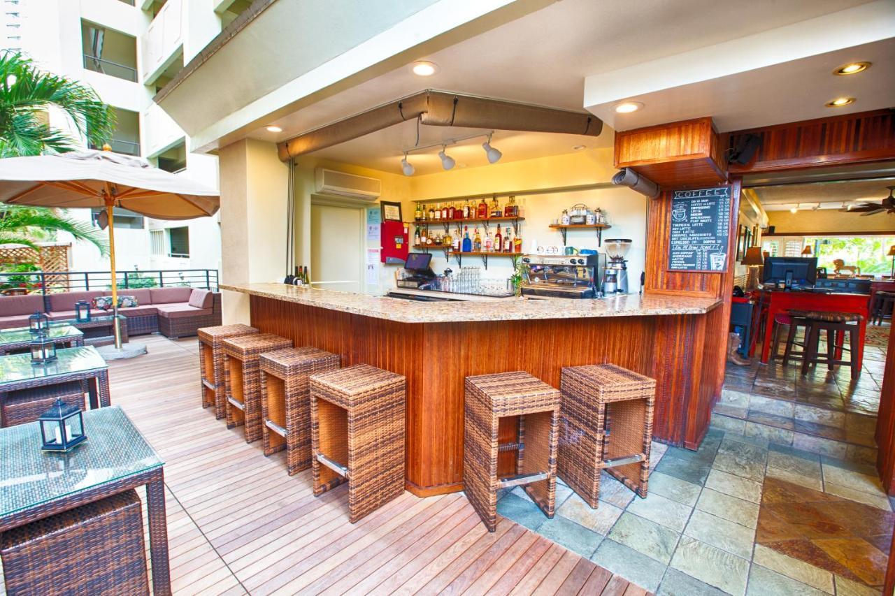 Hotel Equus Honolulu Esterno foto