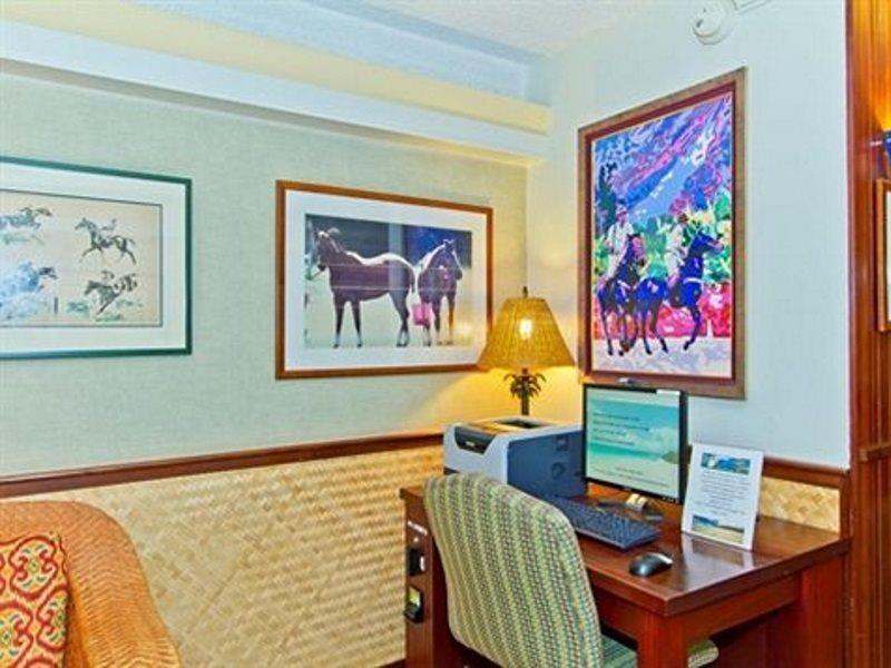 Hotel Equus Honolulu Esterno foto