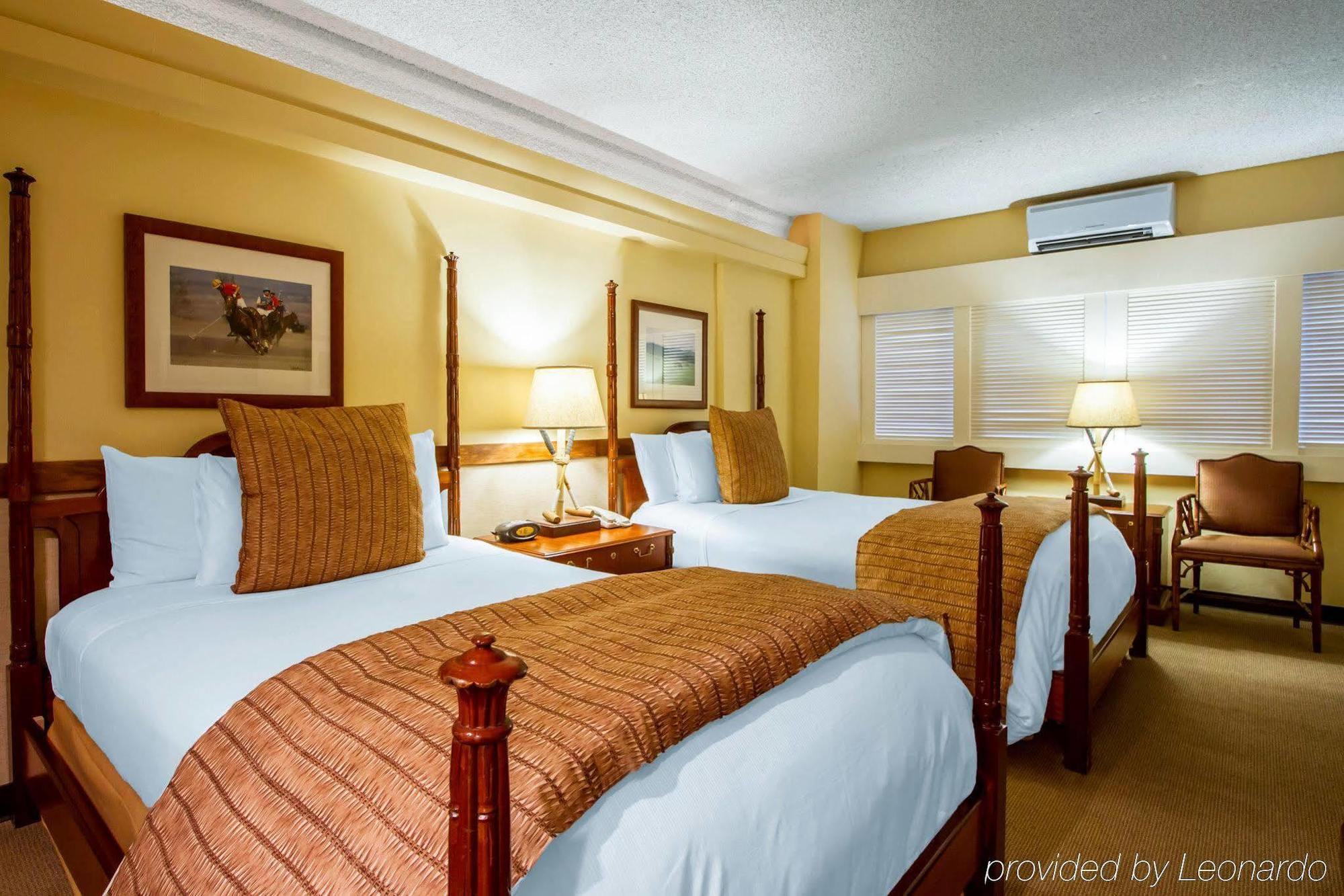 Hotel Equus Honolulu Esterno foto