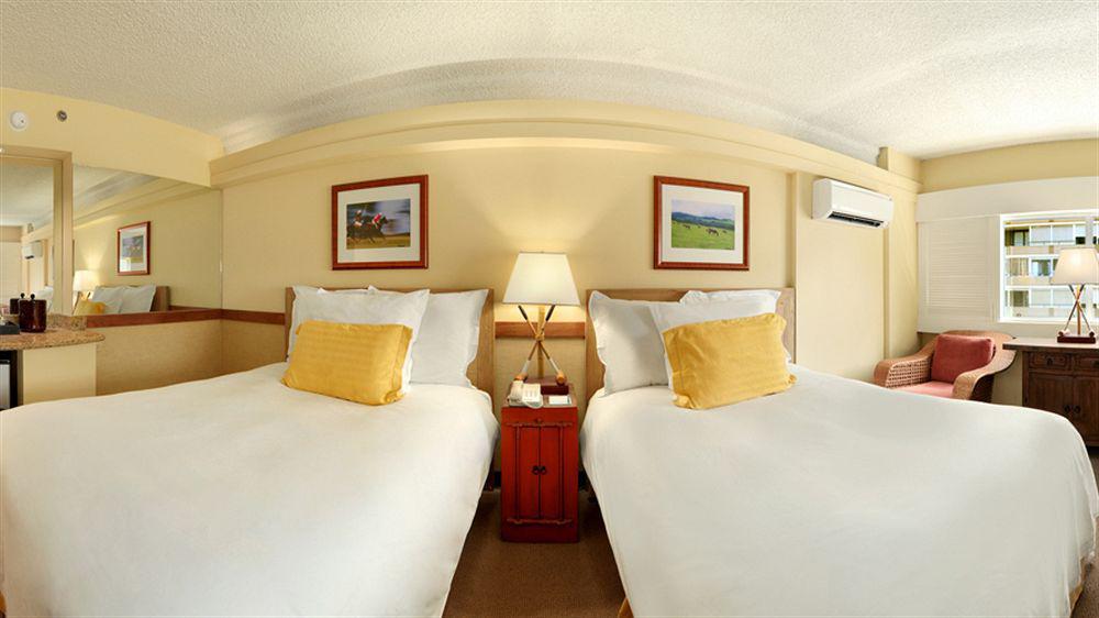 Hotel Equus Honolulu Esterno foto